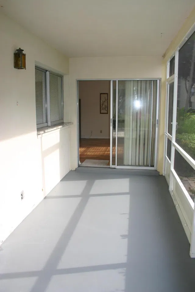 Unit 130 photo 20