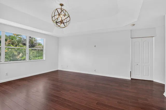 Residence photo 33