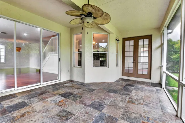 Residence photo 51