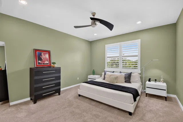 Residence photo 16
