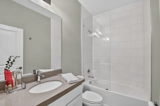 Residence photo 24