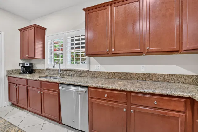 Residence photo 23