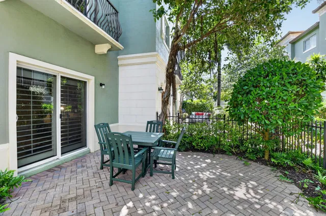 Residence photo 44