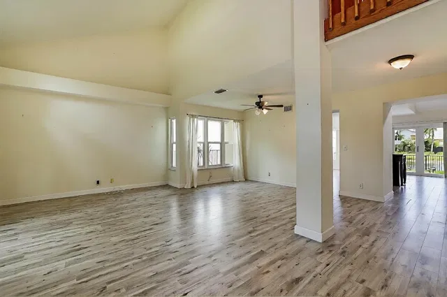 Residence photo 4
