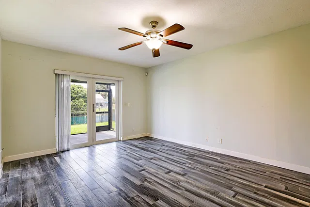 Residence photo 22
