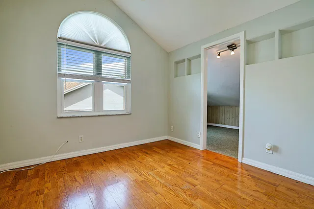Residence photo 32