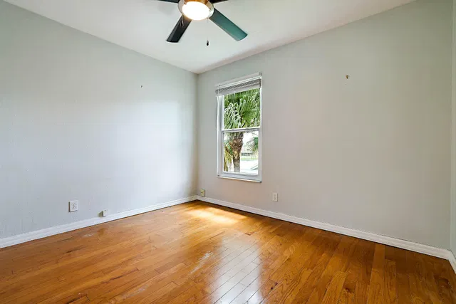 Residence photo 36