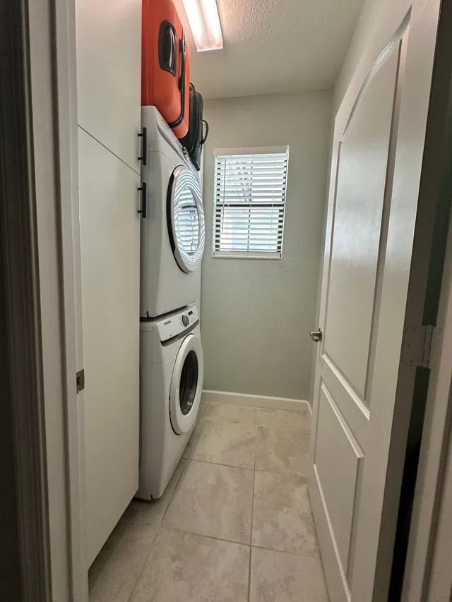 Residence photo 18