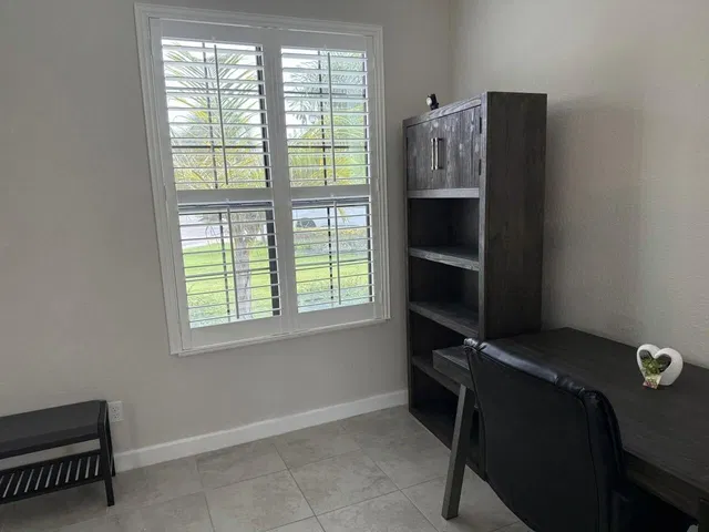 Residence photo 19