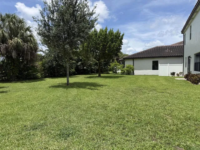 Residence photo 22