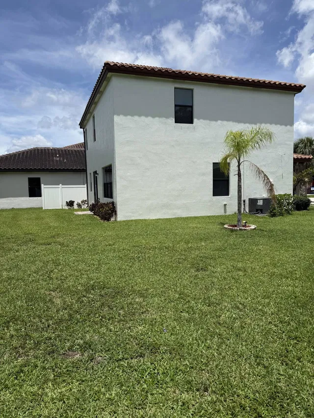 Residence photo 23