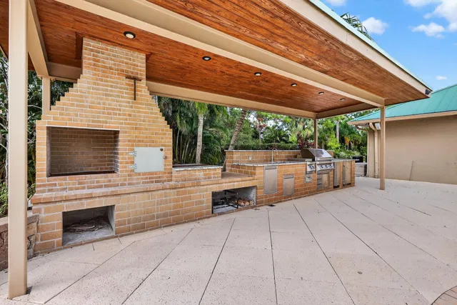 Residence photo 11