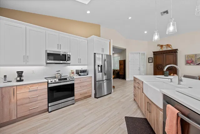 Residence photo 12