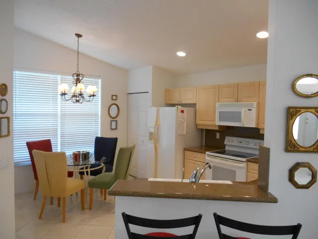 Residence photo 6