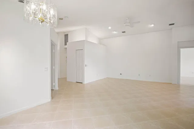 Residence photo 41