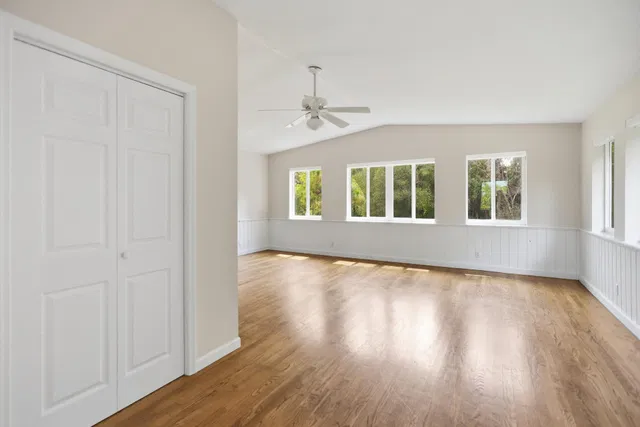 Residence photo 25