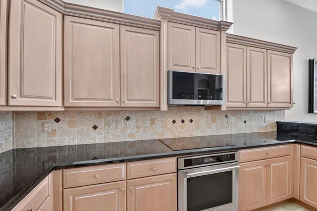 Residence photo 23