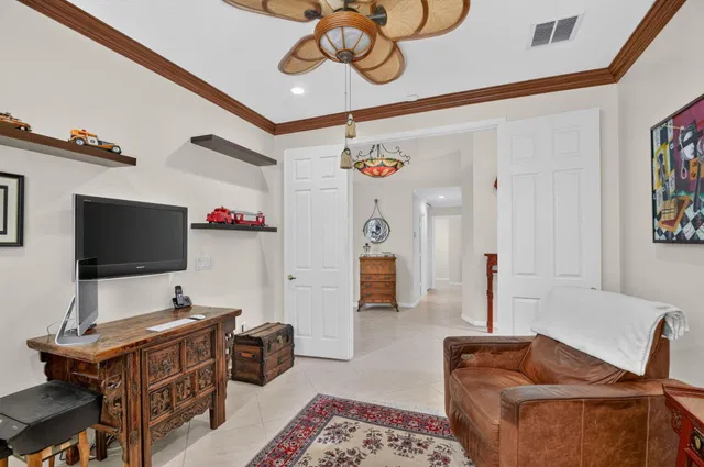 Residence photo 41