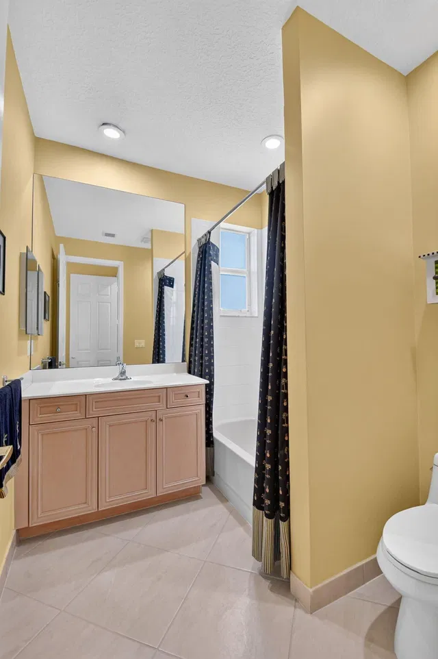 Residence photo 43