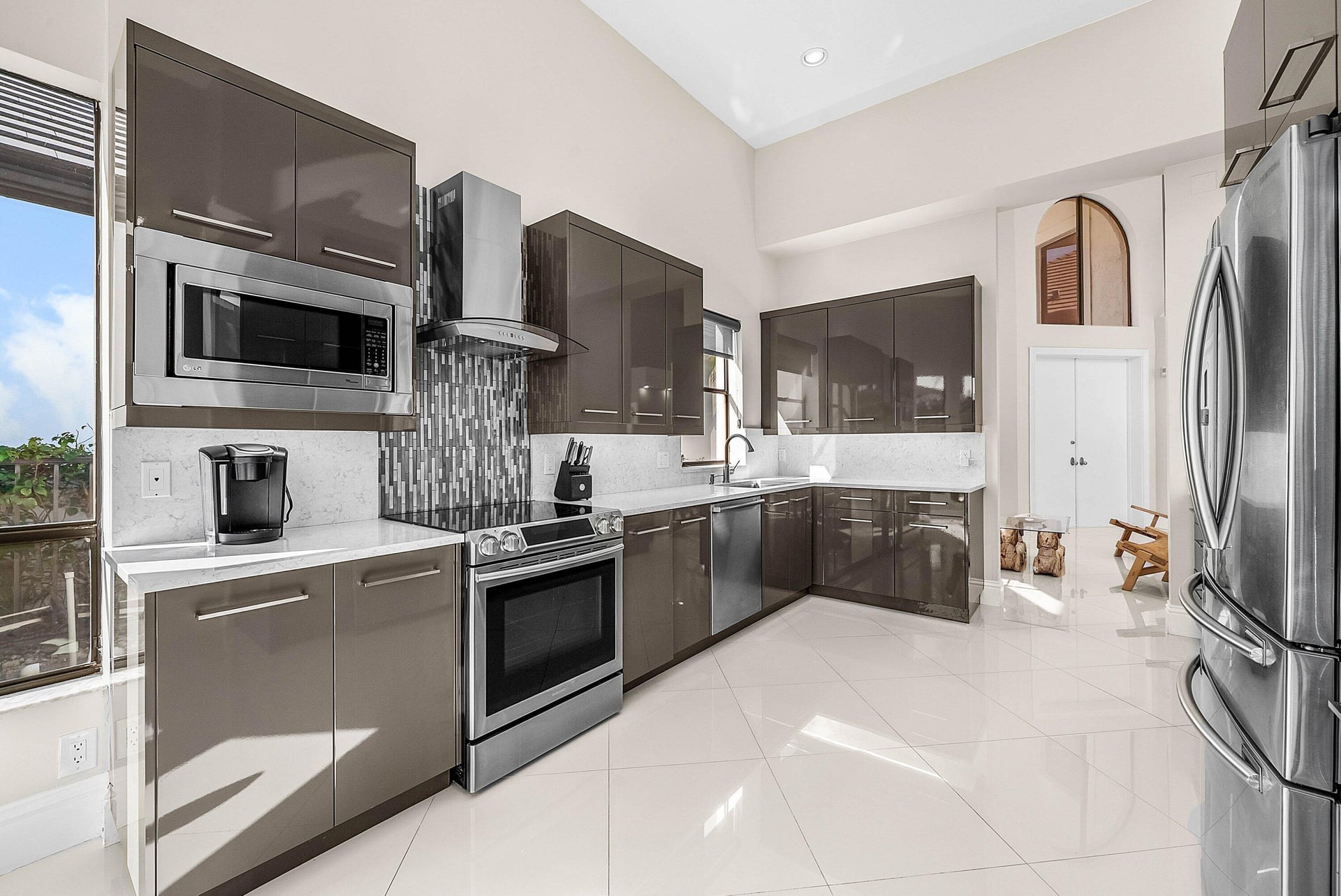 Residence photo 2
