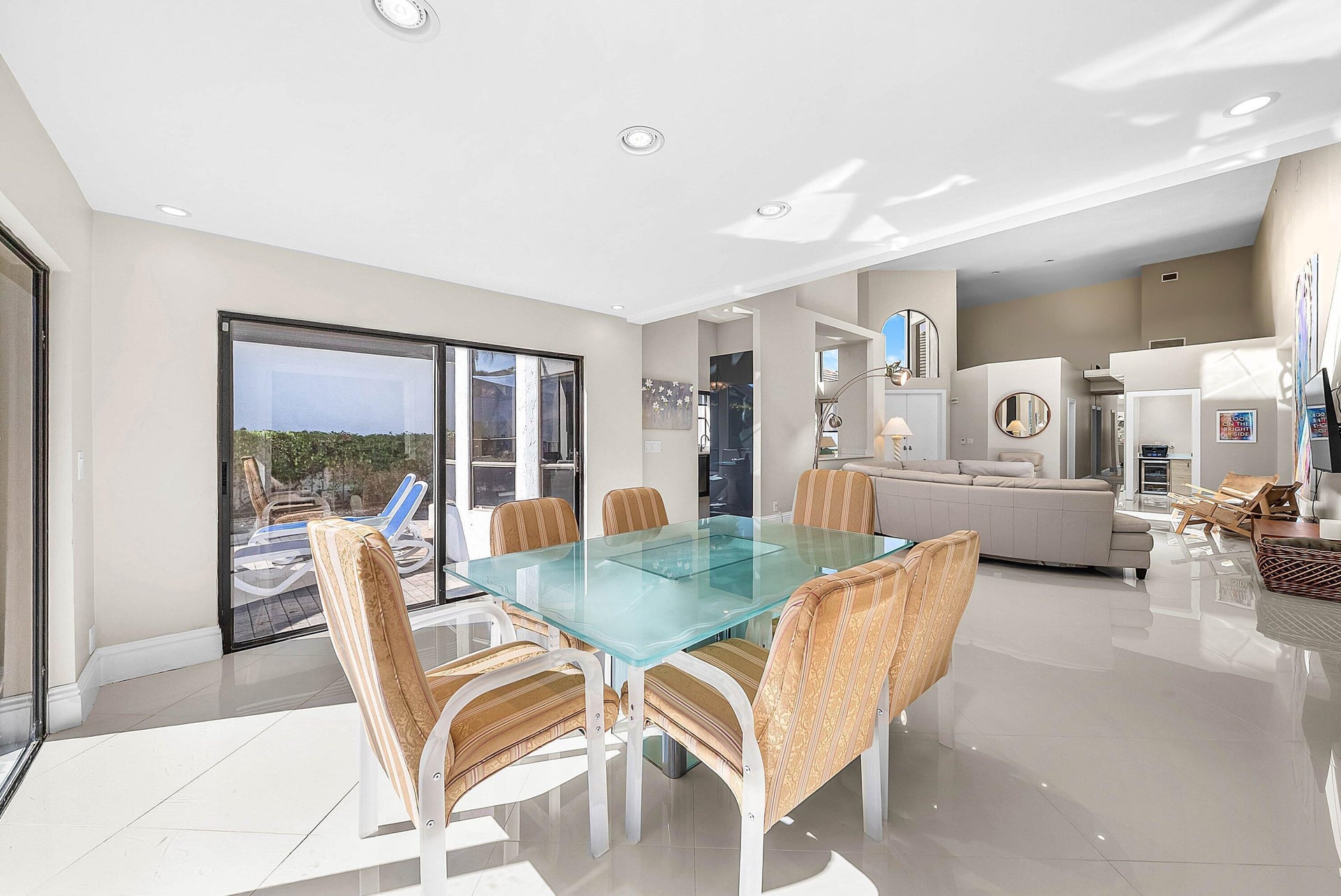 Residence photo 14