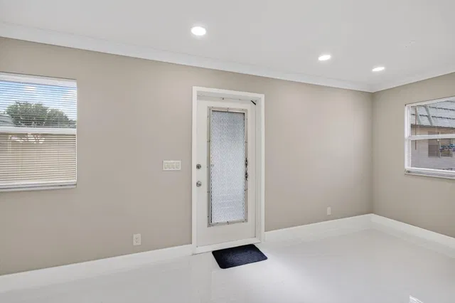 Residence photo 7