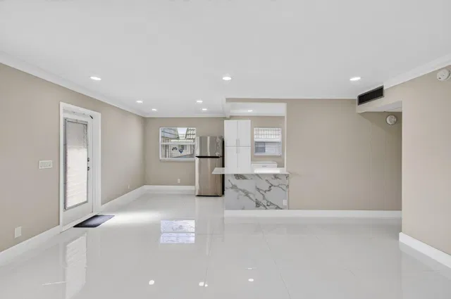 Residence photo 13