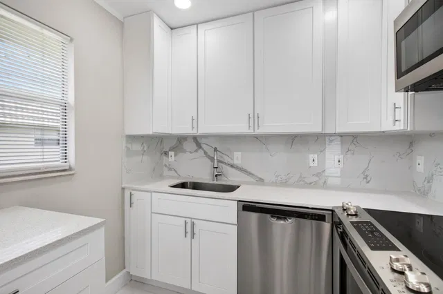 Residence photo 19