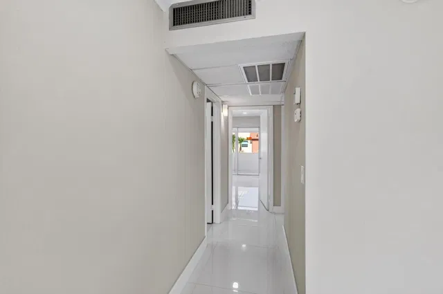 Residence photo 22