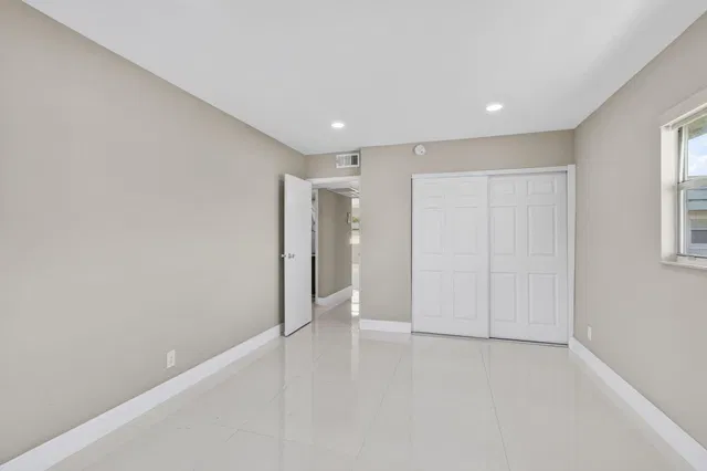 Residence photo 41