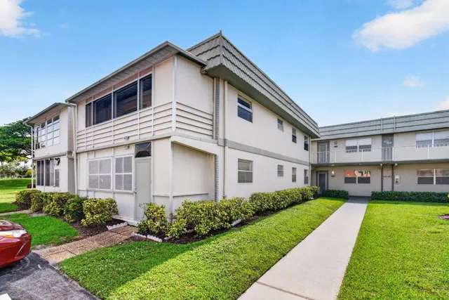 Residence photo 61