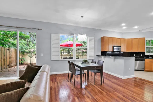 Residence photo 11