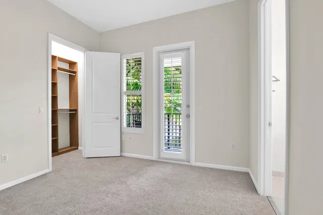 Residence photo 30