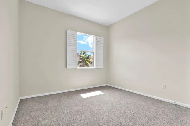 Residence photo 35