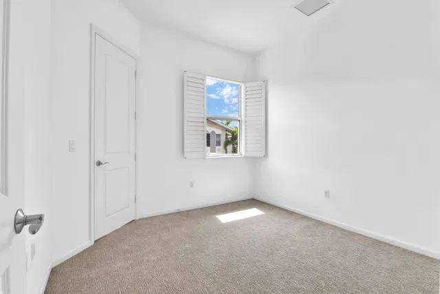 Residence photo 39