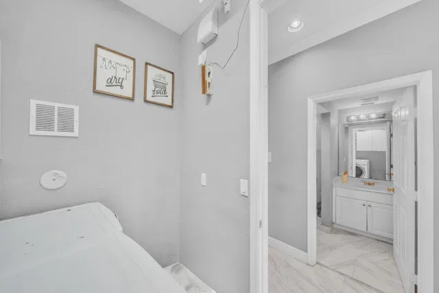  Residence photo 25
