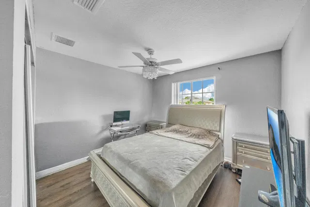  Residence photo 60