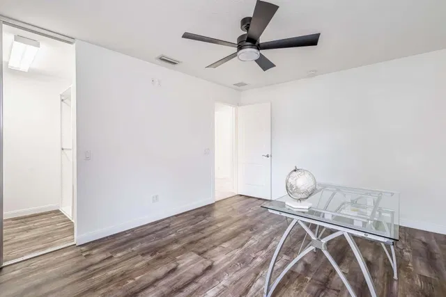 Residence photo 19