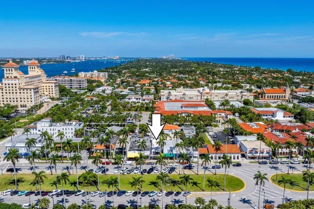 In-Town Palm Beach Residence photo 5