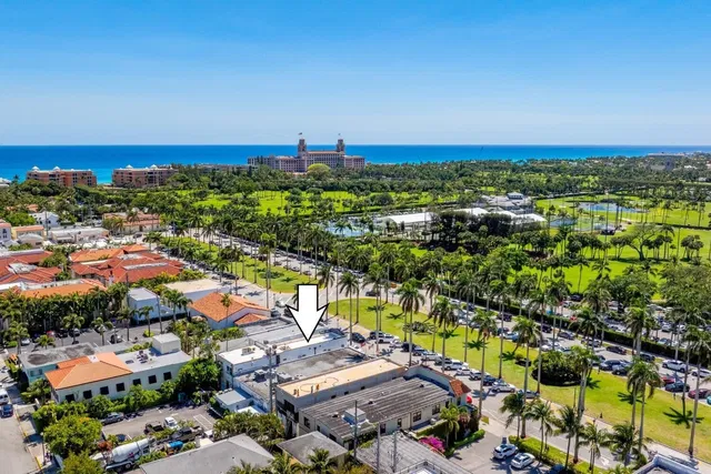 In-Town Palm Beach Residence photo 9