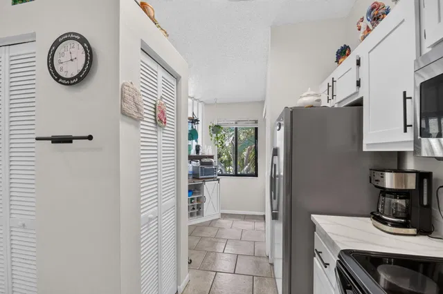 Residence photo 8