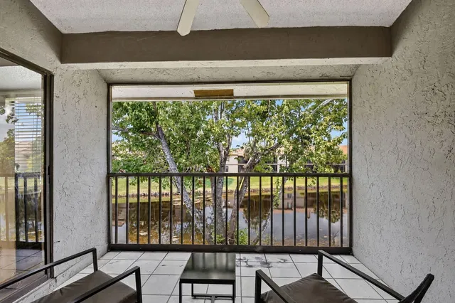 Residence photo 32