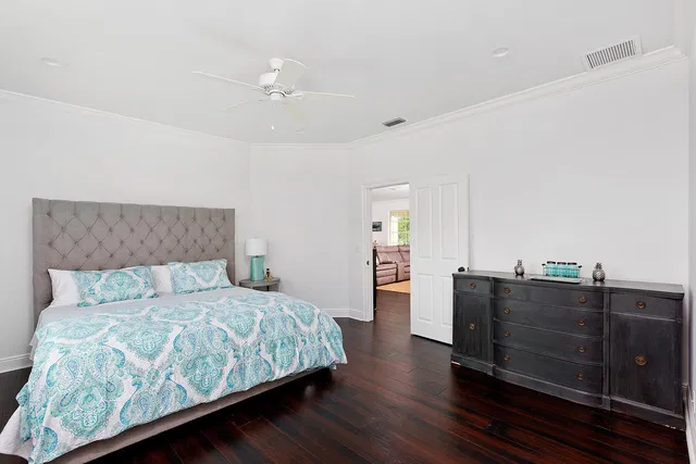 Residence photo 33