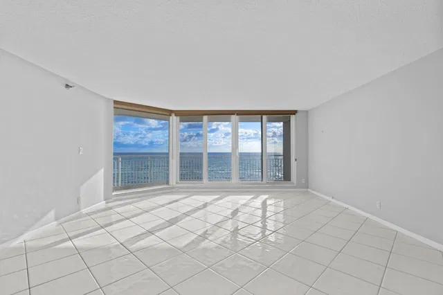 South Palm Beach Unit 203 photo 2