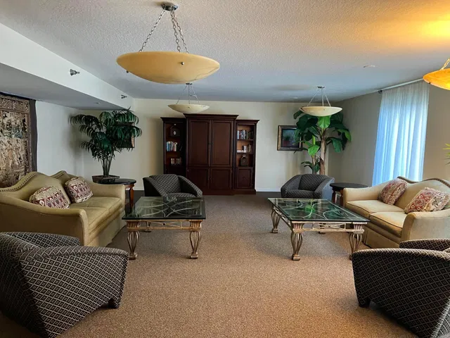 South Palm Beach Unit 203 photo 23
