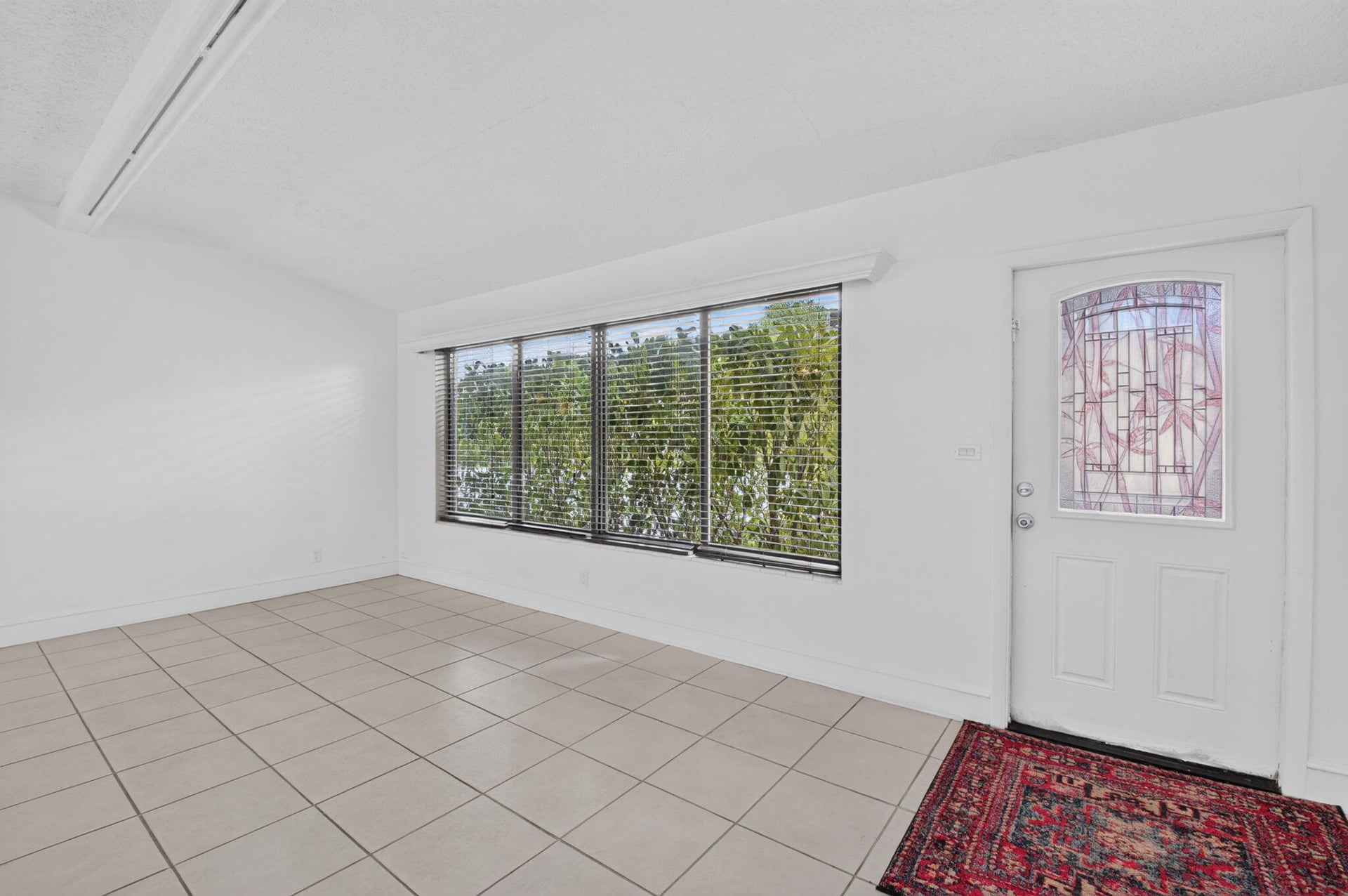 Residence photo 3