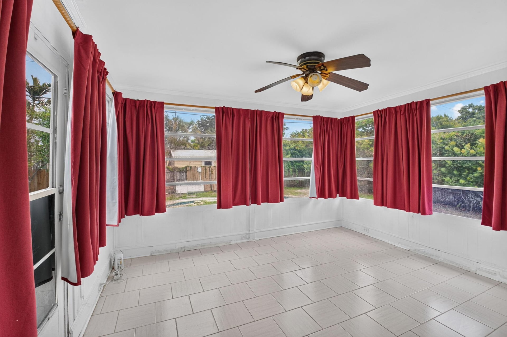 Residence photo 13