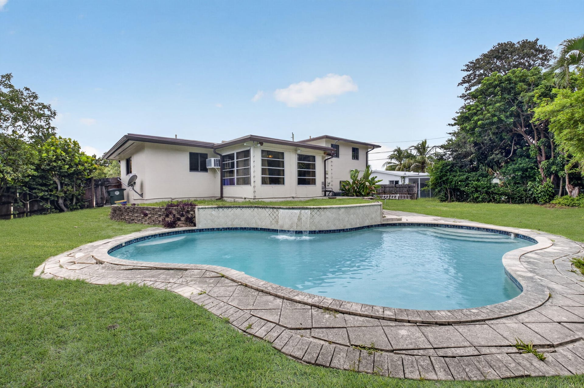 Residence photo 14