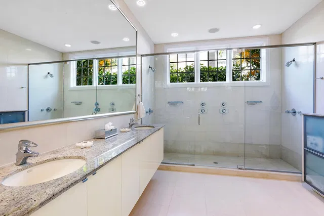 North End Palm Beach Residence photo 8