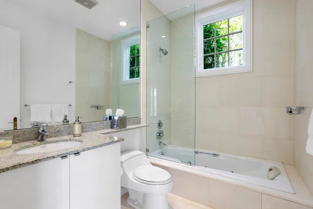 North End Palm Beach Residence photo 24